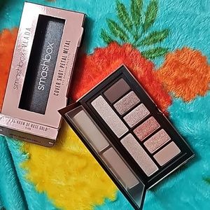 Smashbox x Vlada cover shot eyeshadow palette Petal Metal